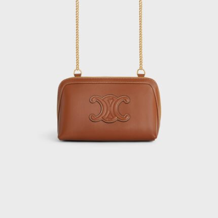 CLUTCH ON CHAIN CUIR TRIOMPHE IN SMOOTH CALFSKIN TAN