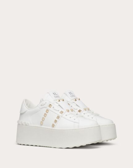 FLATFORM ROCKSTUD UNTITLED SNEAKER IN CALFSKIN