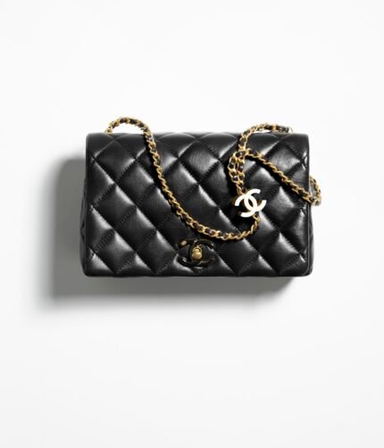 CHANEL SMALL FLAP BAG